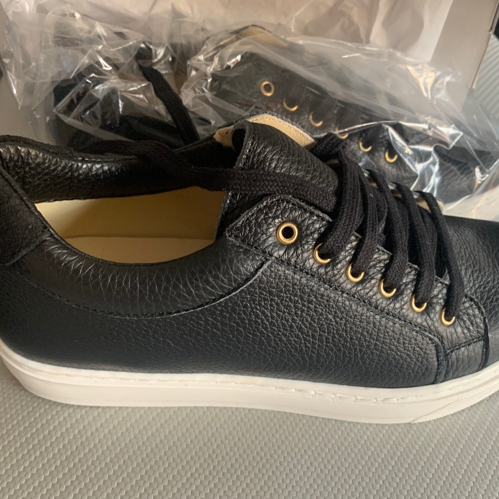 Sarah Flint Black Sneakers with Premium Pebbled Finish